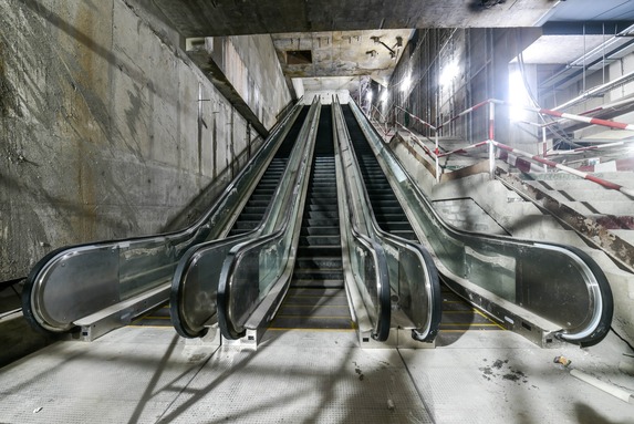 The work is progressing at a rapid pace at Marol Naka Station