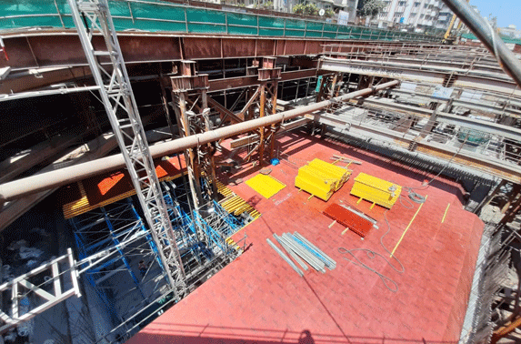 Roof Slab Progress in Grid 2-4 at Churchgate Station