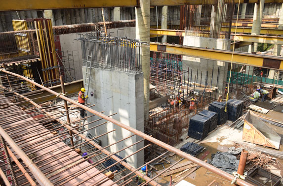 Science Museum - Application of Curing compound on Column in progress