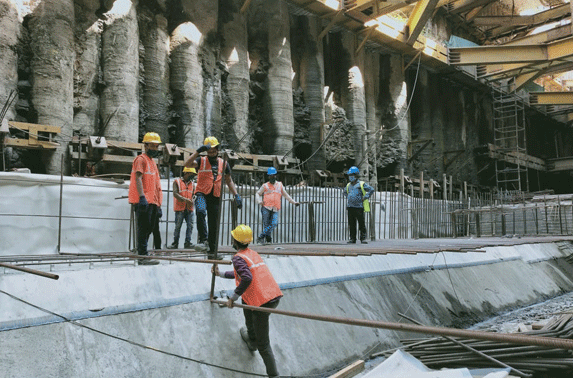 Station Worli - Base slab reinforcement started at Grid 13